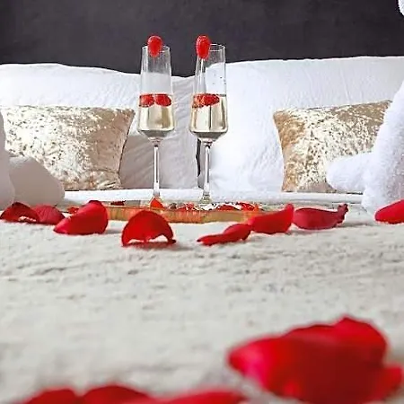 The - Couples Romantic Otel Zadar